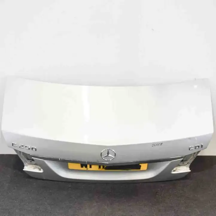 Mercedes-Benz E W212 (2009 - 2016) A2127500975 Крышка багажника — фото 1