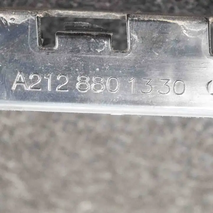 Mercedes-Benz E W212 (2009 - 2016) A2128801330 Кронштейн угловой части бампера — фото 4