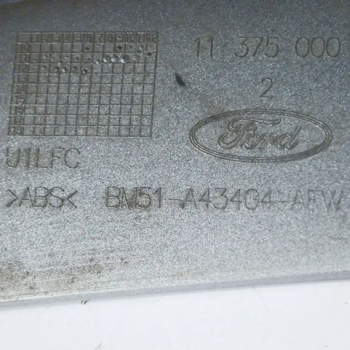 Ford Focus (2011 - 2015) BM51A43404AEW Подсветка номера — фото 7