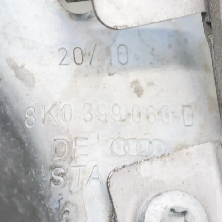 Audi A5 8T 8F (2007 - 2011) 8K0399060D Другая часть кузова — фото 6