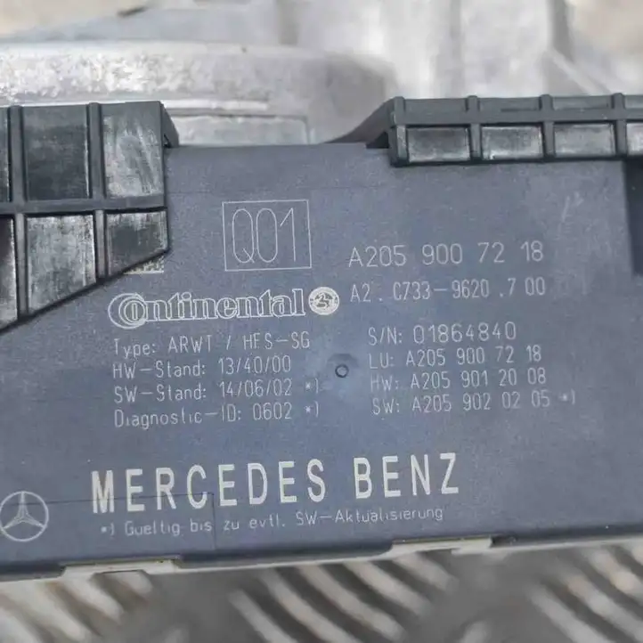 Mercedes-Benz C W205 (2014 - 2021) A2059012008 Доводчик крышки багажника — фото 2