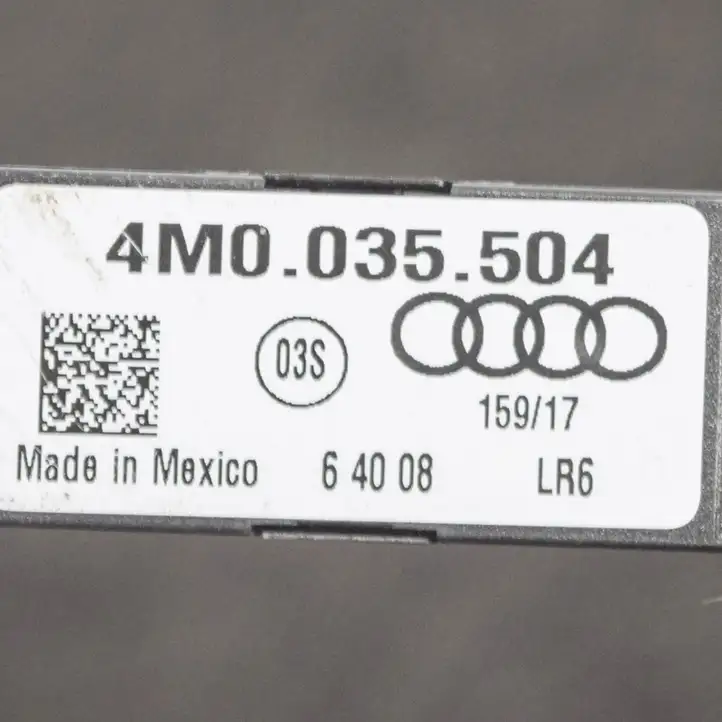 Audi A4 S4 B9 (2015 - 2019) 4M0035504 Усилитель антенны — фото 6