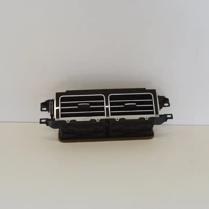Land Rover Range Rover L405 (2012 - 2017) 08289007 Воздушная решетка панели — фото 4