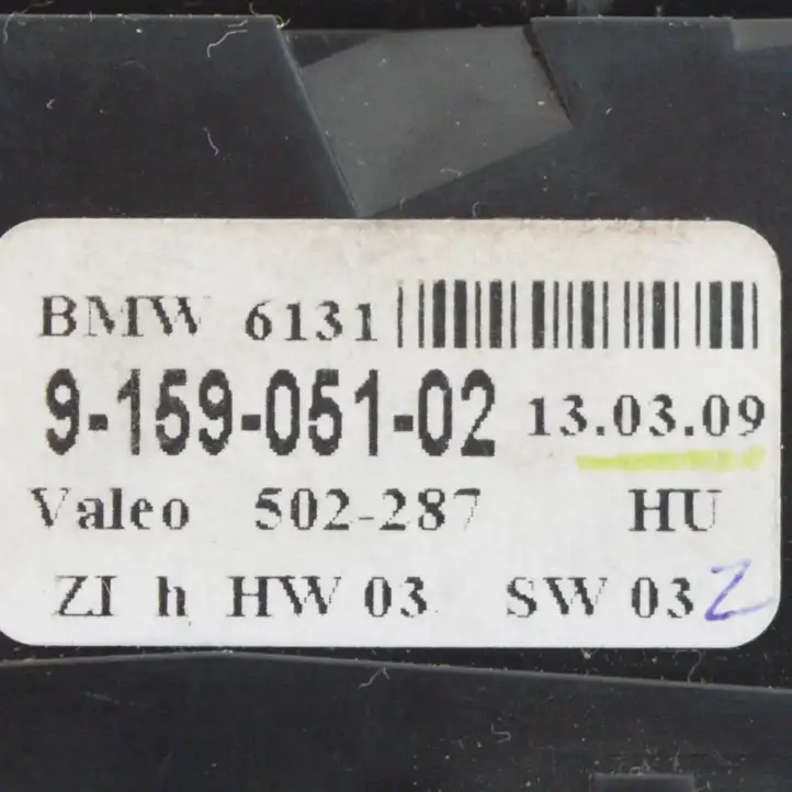 BMW 5 E60 E61 (2004 - 2010) 9159051 Кнопка фаркопа в багажнике — фото 8