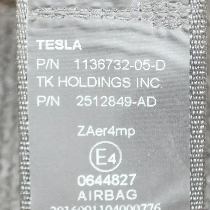 Tesla Model X (2015 - 2021) 113673205D Передний ремень безопасности — фото 6