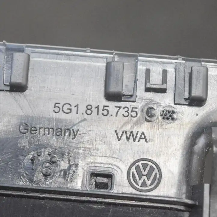 Volkswagen Golf VII (2013 - 2019) 5G1815736C Воздушная решетка панели — фото 7