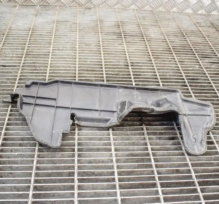 Toyota Prius (NHW20) (2003 - 2009) 5328647010 Кронштейн панели радиатора — фото 3