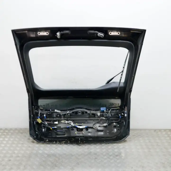Toyota Prius (NHW20) (2003 - 2009) 6700547080 Крышка багажника — фото 7