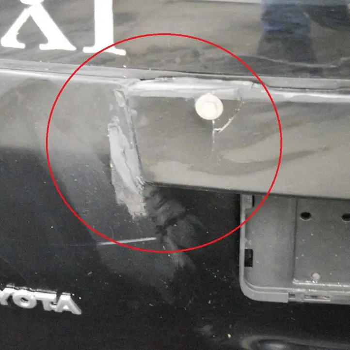 Toyota Prius (NHW20) (2003 - 2009) 6700547080 Крышка багажника — фото 9
