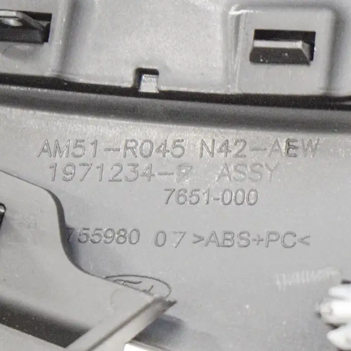 Ford Kuga II (2013 - 2019) AM51R045N42AEW Декоративная планка — фото 3