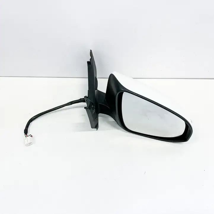 Toyota Yaris (2014 - 2019) 8001201 Боковое зеркало с электроприводом — фото 1