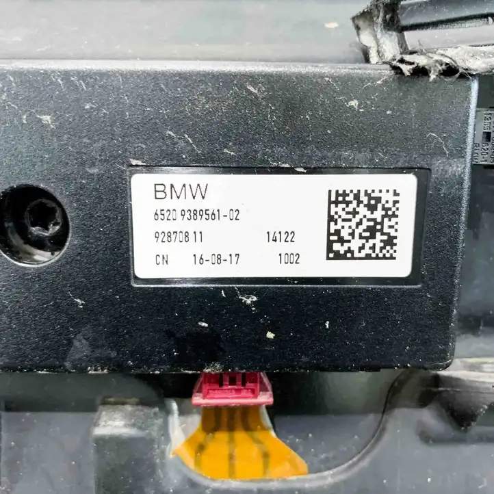 BMW 5 G30 G31 (2016 - ) 9389561 Крышка багажника — фото 4