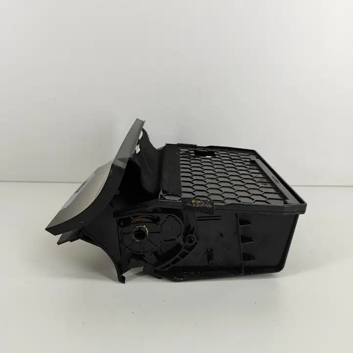 Volkswagen Golf VII (2013 - 2019) 5G2863391 Передняя пепельница — фото 4