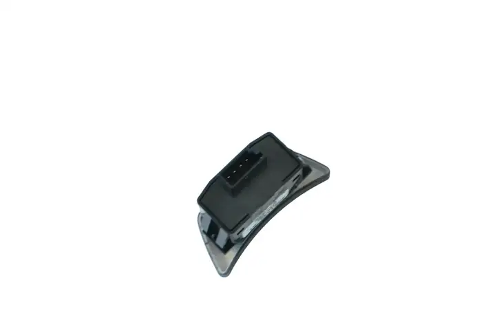 BMW 6 E63 E64 (2002 - 2010) 6981148 Кнопка фаркопа в багажнике — фото 6