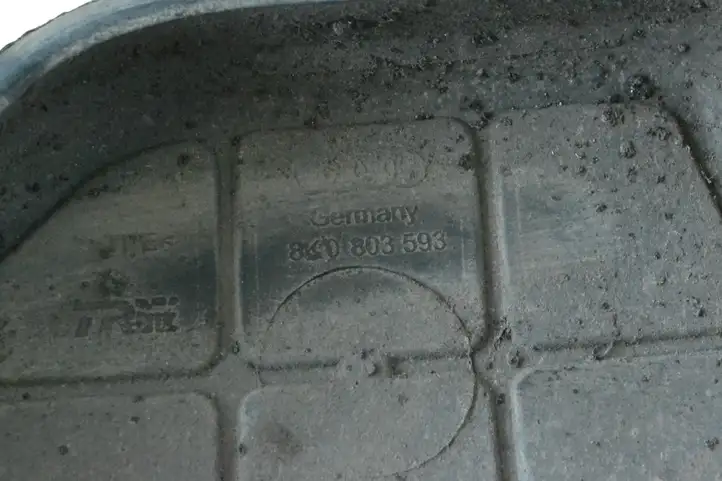 Audi A4 S4 B8 8K (2007 - 2011) 8K0803593 Другая часть кузова — фото 5