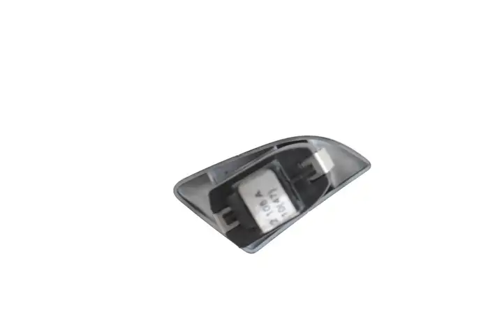 Audi A4 S4 B8 8K (2007 - 2011) 8K2962108A Кнопка фаркопа в багажнике — фото 3