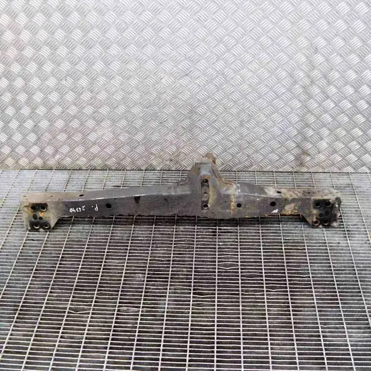 Toyota Verso (2012 - 2015) Верхняя панель радиатора — фото 1
