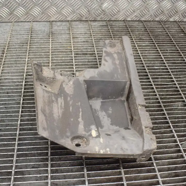 Toyota Verso (2012 - 2015) 525920F010 Другая часть кузова — фото 4