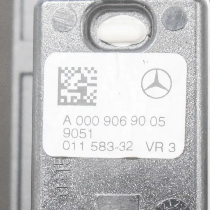 Mercedes-Benz GLC X253/C253 (2015 - ) A0009069005 Потолочная ручка задняя — фото 3