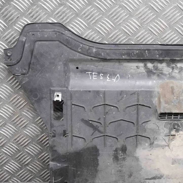 Tesla Model S (2012 - 2016) 600819100D Боковая защита днища — фото 3