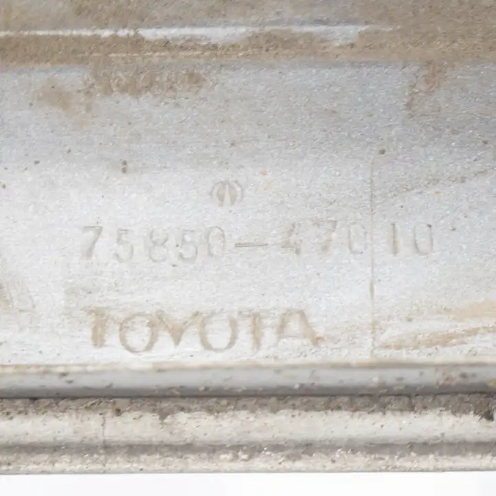 Toyota Prius (XW30) (2009 - 2015) 7585047010 Порог кузова — фото 3