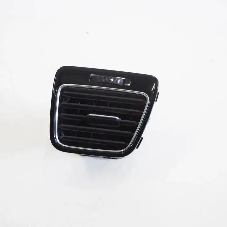 Volkswagen Scirocco (2014 - 2017) 1K8819703 Воздушная решетка панели — фото 2