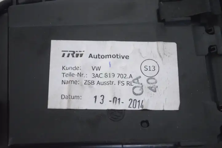 Volkswagen PASSAT CC (2012 - 2017) 3AC819702A Воздушная решетка панели — фото 5