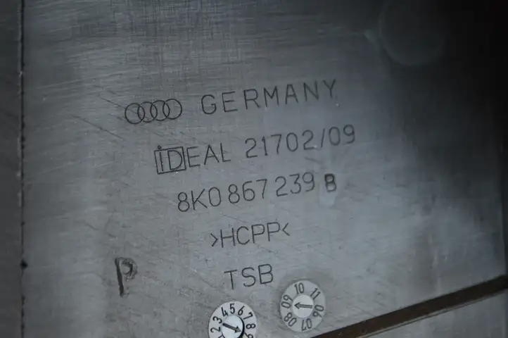 Audi A4 S4 B8 8K (2007 - 2011) 8K0867239B Нижняя обшивка стойки B — фото 5