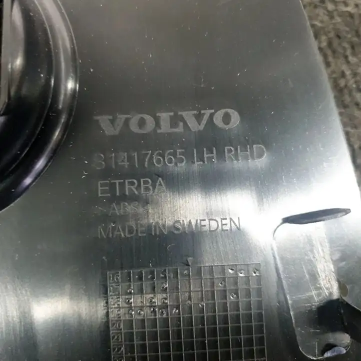 Volvo XC60 (2017 - ) 31417665 Боковая отделка панели приборов — фото 7