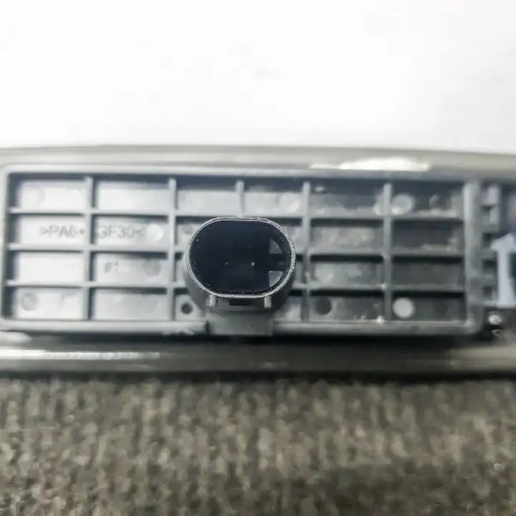 Tesla Model 3 (2017 - 2023) 109594965D Камера заднего вида в бампере — фото 3