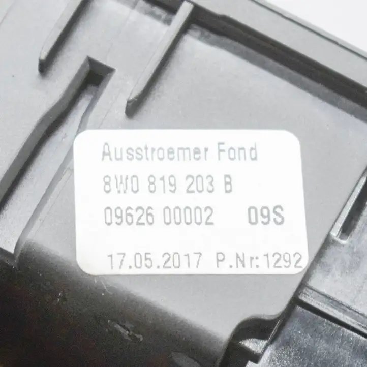 Audi A5 (2016 - ) 8W0819203 Другая деталь консоли (туннеля) — фото 5
