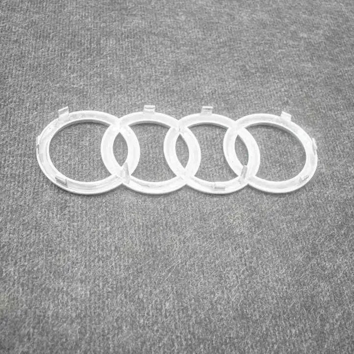 Audi A5 (2016 - ) Эмблема производителя — фото 2