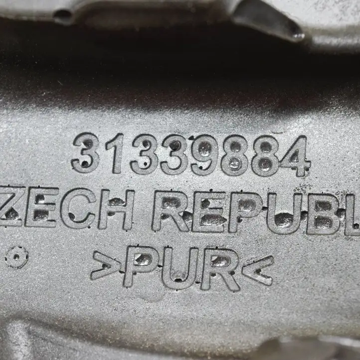 Volvo S60 (2010 - 2013) 31339884 Крышка двигателя декоративная — фото 5