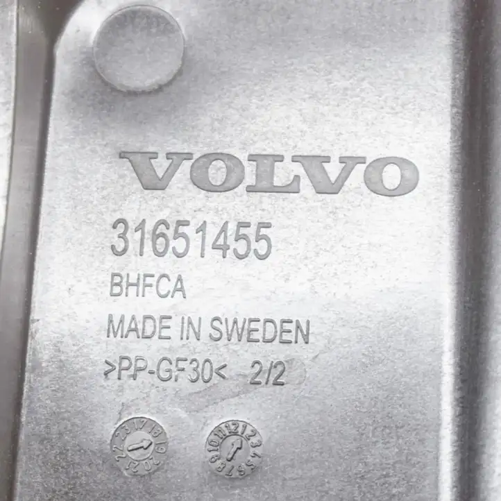 Volvo S90, V90 (2016 - 2020) 31651455 Крышка ящика аккумулятора — фото 5