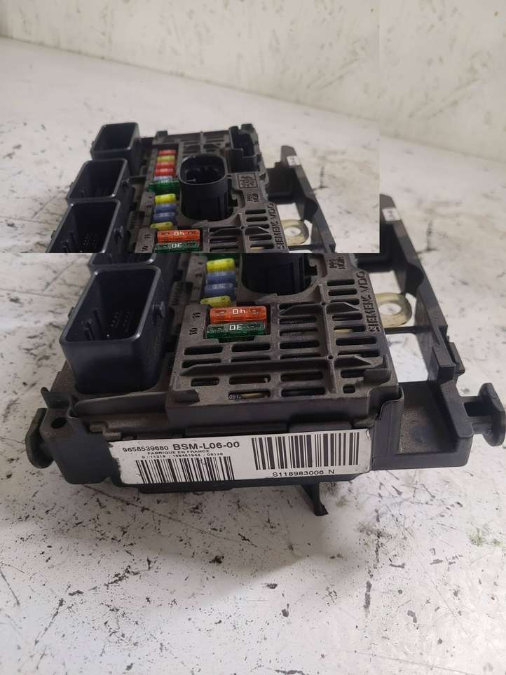 Citroen C4 (2004 - 2008)  9658539680 Mодуль kомфортa