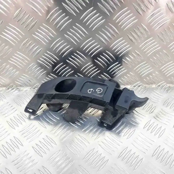 Citroen C3 (2016 - ) 9813361580 Кронштейн заднего бампера — фото 1