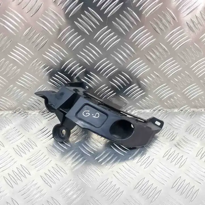 Citroen C3 (2016 - ) 9813361580 Кронштейн заднего бампера — фото 3