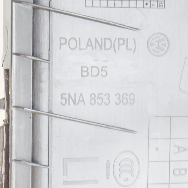 Volkswagen Tiguan (2016 - 2020) 5NA853369 Верхняя обшивка стойки B — фото 3