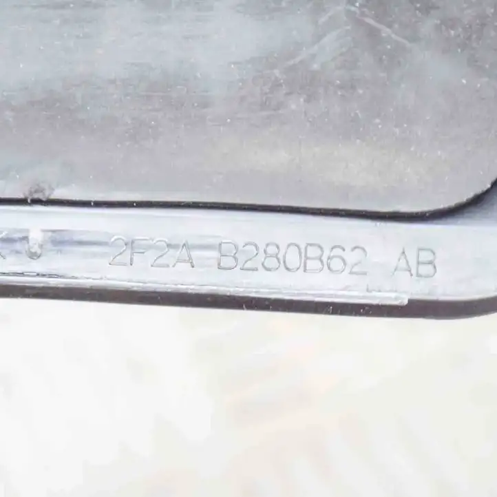 Tesla Model S (2016 - 2021) 2F2AB280B62AB Вентиляционная решетка кузова — фото 6