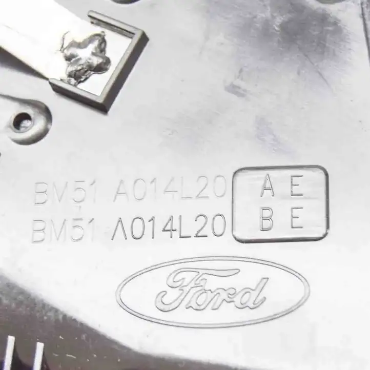 Ford Focus (2011 - 2015) BM5118835GGW Отделка магнитолы — фото 3