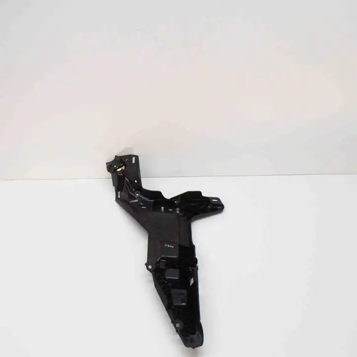 Tesla Model S (2012 - 2016) 100927300E Кронштейн заднего бампера — фото 4