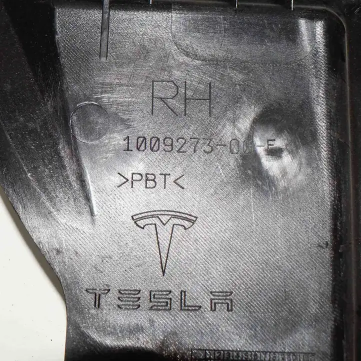 Tesla Model S (2012 - 2016) 100927300E Кронштейн заднего бампера — фото 7