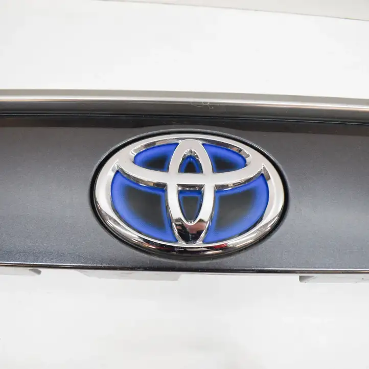 Toyota RAV 4 (XA50) (2018 - ) 7681142390 Подсветка номера — фото 4