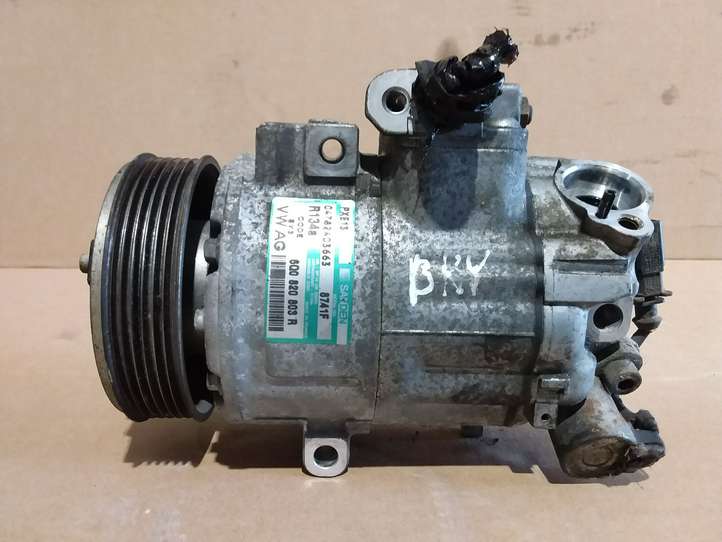 Skoda Fabia Mk1 (6Y) (1999 - 2007)  6Q0820803R Компрессор (насос) кондиционера воздуха
