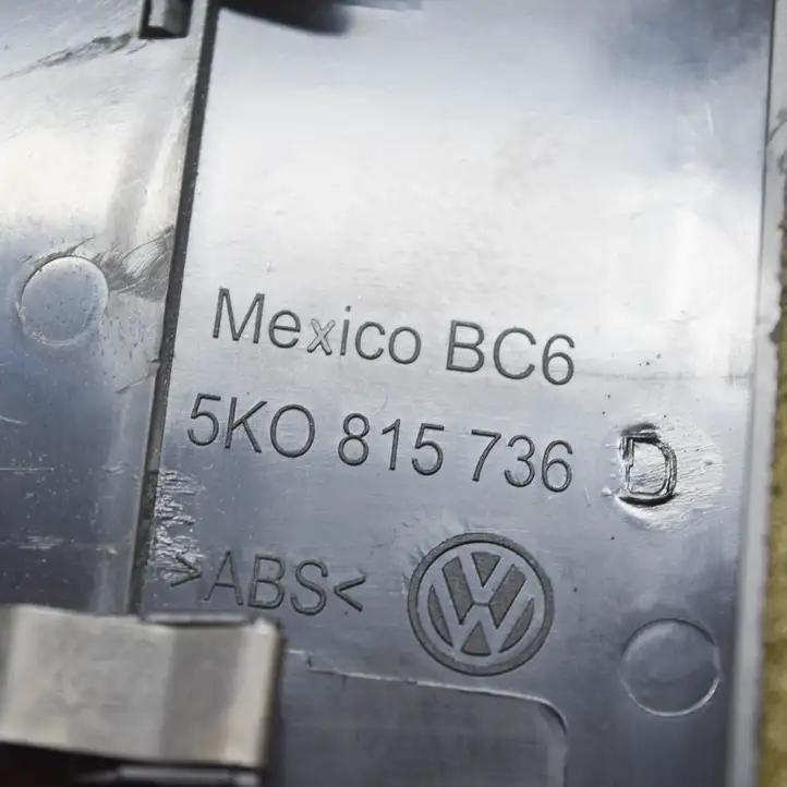 Volkswagen Golf VI (2009 - 2013) 5K0815735D Воздушная решетка панели — фото 6