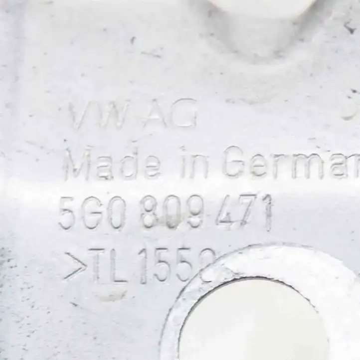 Volkswagen Golf VII (2013 - 2019) 5G0809471 Крепление крыла — фото 6