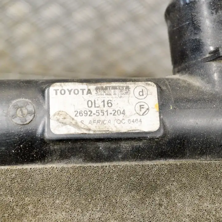 Toyota Hilux (AN120, AN130) (2015 - 2017) 269228701 Радиатор охлаждающей жидкости двигателя — фото 7