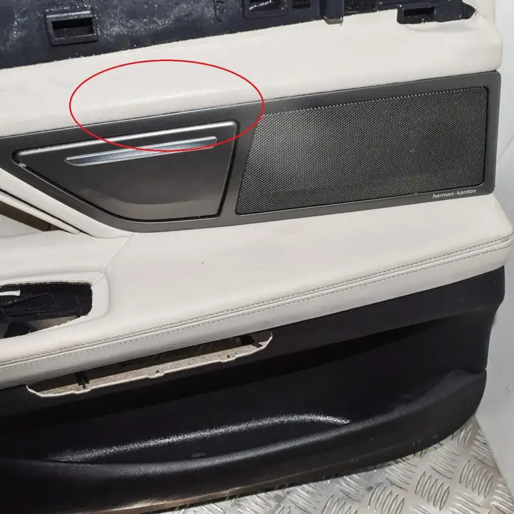 BMW 7 G11 G12 (2015 - 2022) 105851616C Обшивка задней двери — фото 4