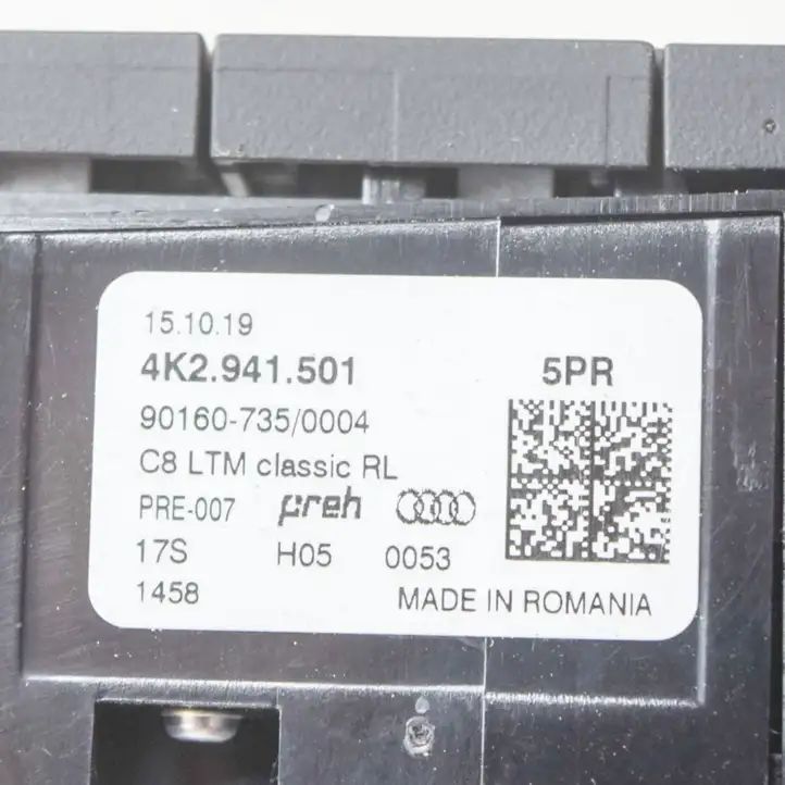 Audi A6 S6 C8 4K (2018 - ) 4K2941501 Кнопка фаркопа в багажнике — фото 5