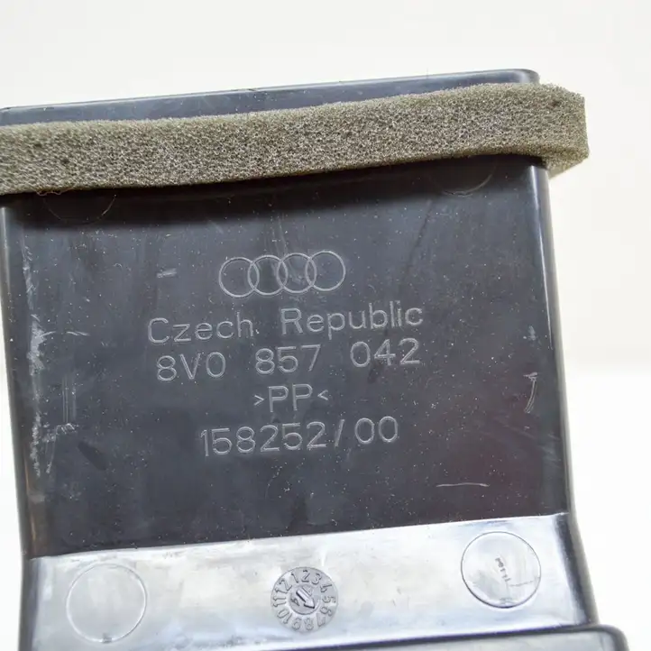Audi A3/S3 8V (2012 - 2016) 8V0819203 Другая деталь консоли (туннеля) — фото 8